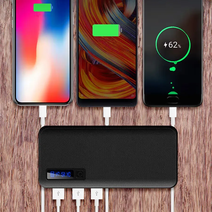 POWER BANK 20.000 MAH CON 3 SALIDAS USB Y LINTERNA LED